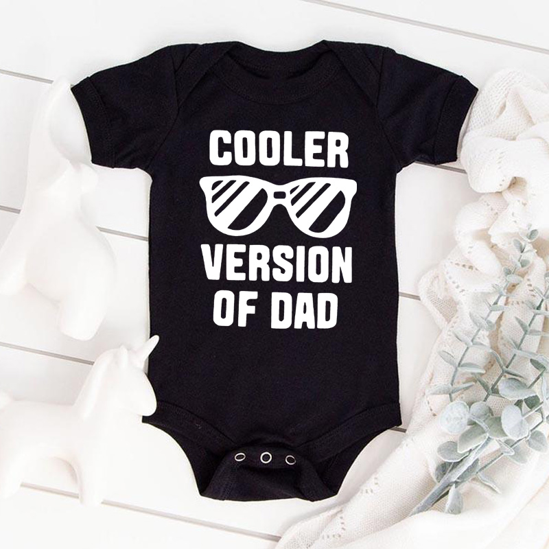 Baby Clothing Outlet - แว่นตากันแดดตัวอักษรเสื้อผ้าเด็กหญิงเด็กชายแรกเกิดตลกๆวันซี่เสื้อยืดคอกลมสบายๆเสื้อรอมเปอร์ทารกฤดูร้อน
