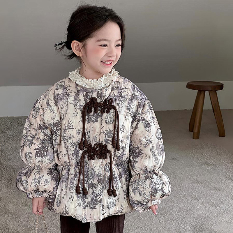 Baby Clothing Zipper - เสื้อโค้ทสไตล์จีนสำหรับเด็กผู้หญิง รุ่นใหม่ปี 2026 สไตล์ตะวันตก เสื้อผ้าเด็กอุ่นหนา กระดุมแบบย้อนยุค