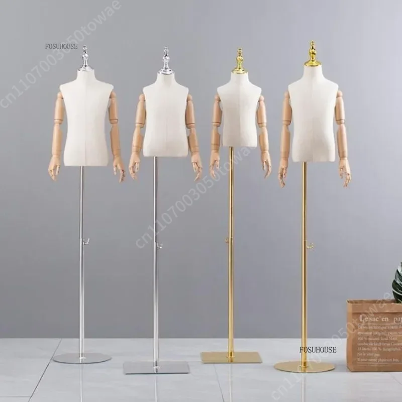หุ่นโชว์เสื้อผ้าเด็กแบบมีแขนปร - Baby Clothing Stores บทวิจารณ์และราคา